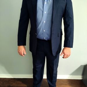 Belvest Made in Italy, 40r  Suit